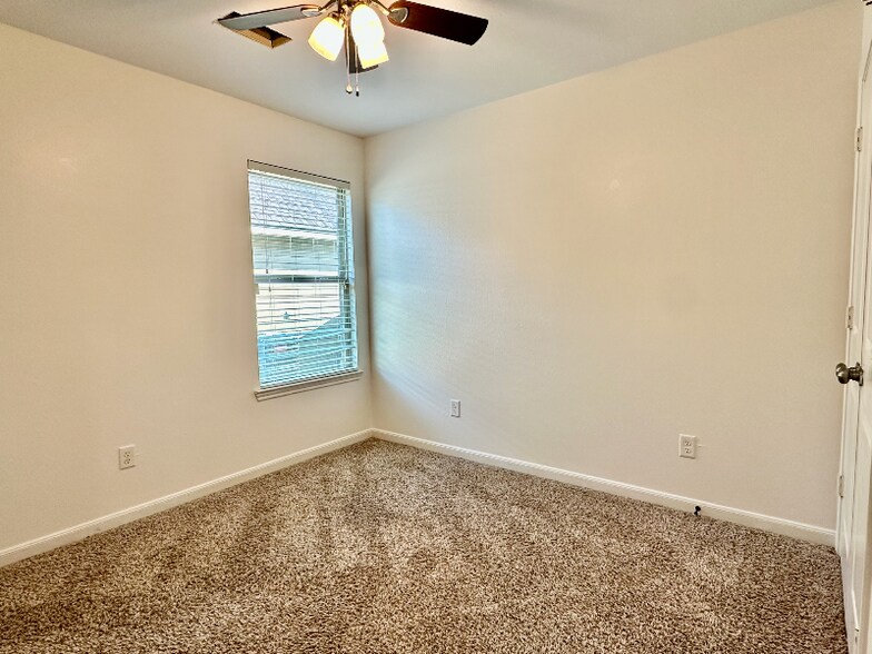 Building Photo - 15481 Baker Meadow Loop