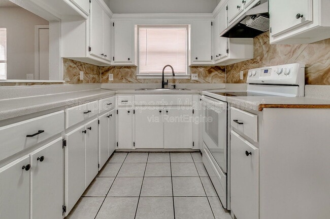 Building Photo - 129 SE 42nd St