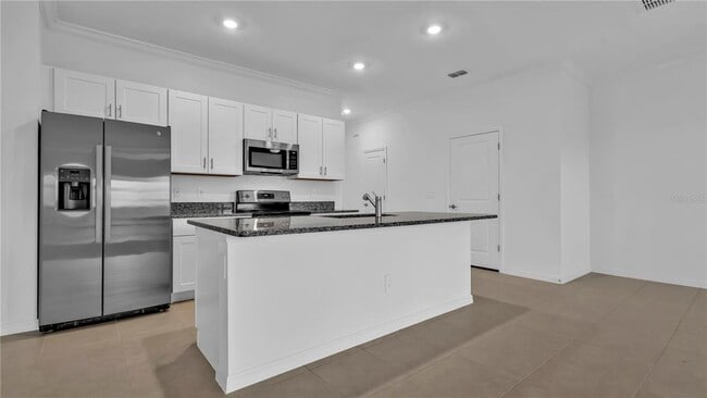Building Photo - 8948 Gallantree Pl