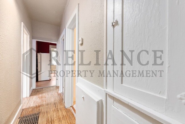 Building Photo - 607 N Lorraine Ave