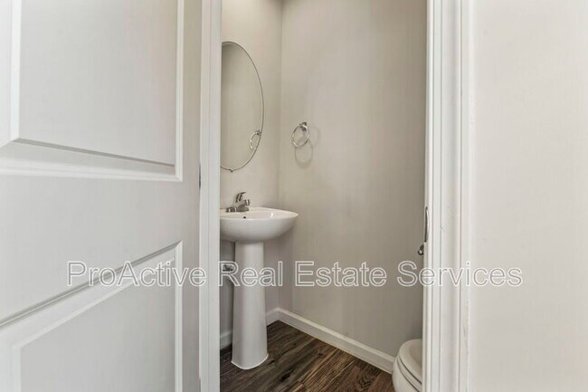Building Photo - 95 Manilla Cir