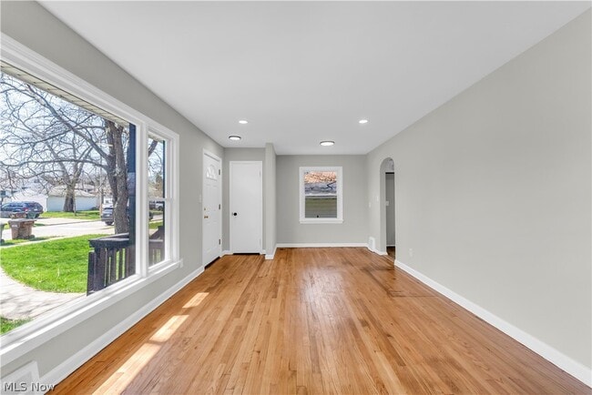 Building Photo - 3802 Park Dr