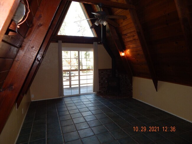 Building Photo - 20150 Manzanita St