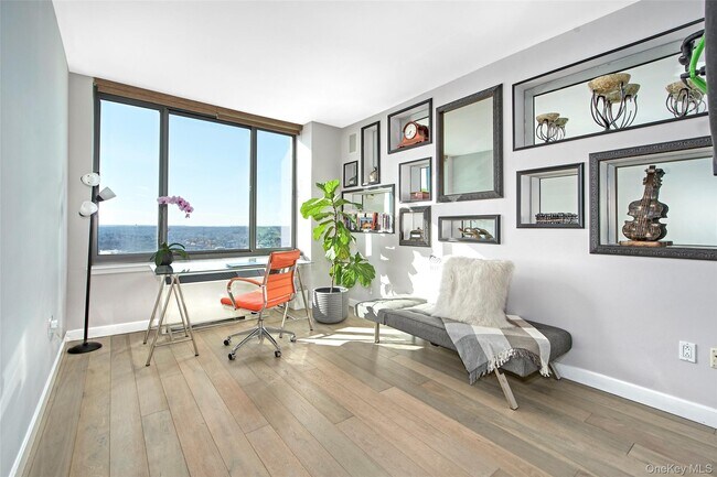 Building Photo - 10 City Pl