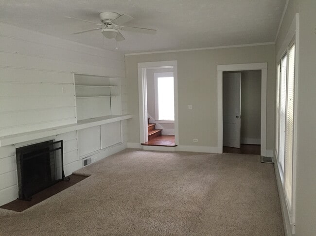 Building Photo - 1919 Plainfield Ave NE