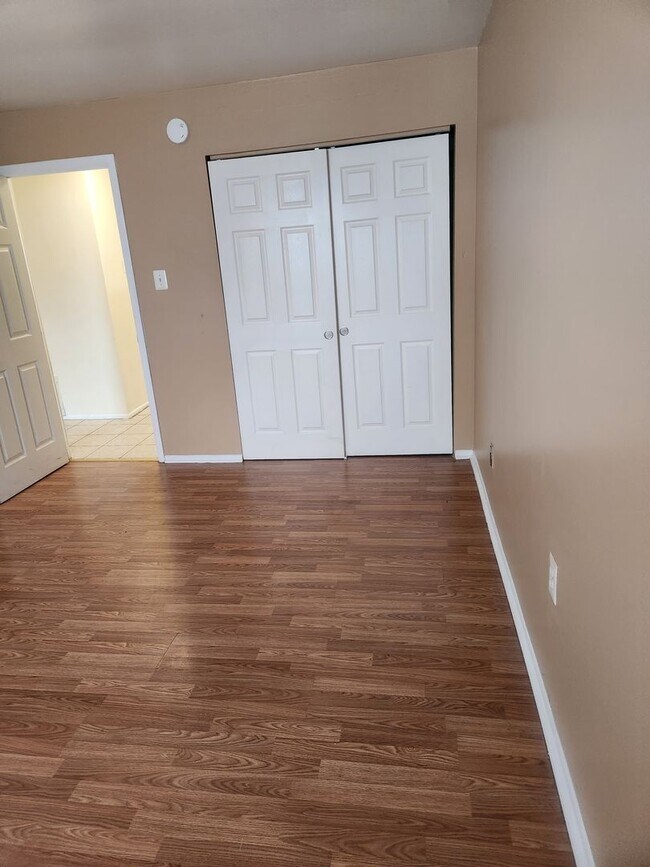 Building Photo - 4320HOWELL UNIT A &amp; B