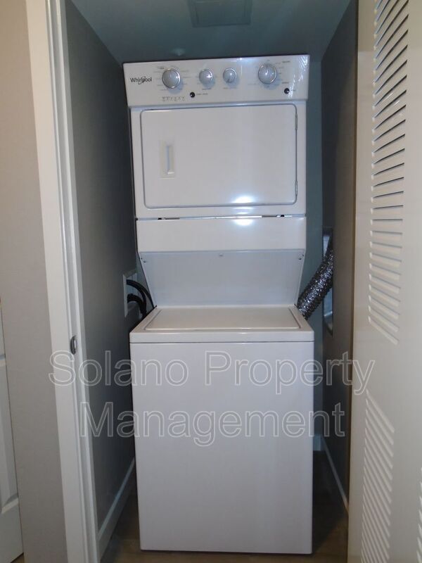 Building Photo - 2401 Broadway St