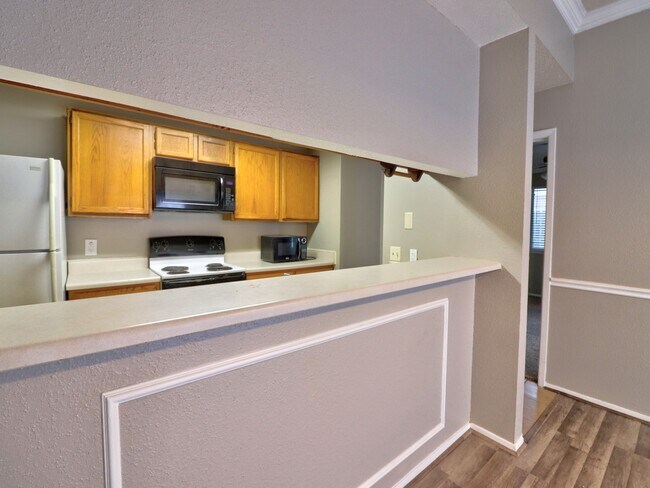 Building Photo - 9203 Danforth Way