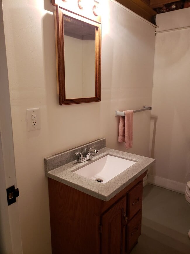 Building Photo - 3 bed 1.5 bath single family home in Wausau