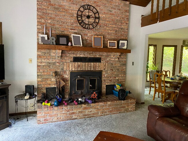 Building Photo - 5545 Chris Dr