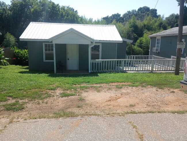 Building Photo - "Charming 2-Bedroom Home with Hardwood Elegance in Spartanburg!"