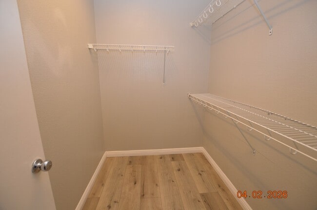 Building Photo - 6796 W Oak Mist Ave