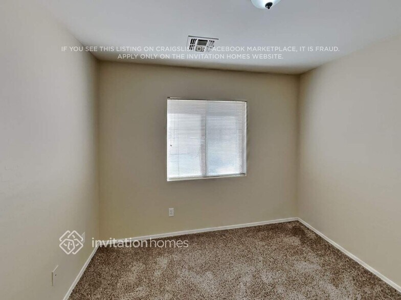 Building Photo - 12614 W Ash St