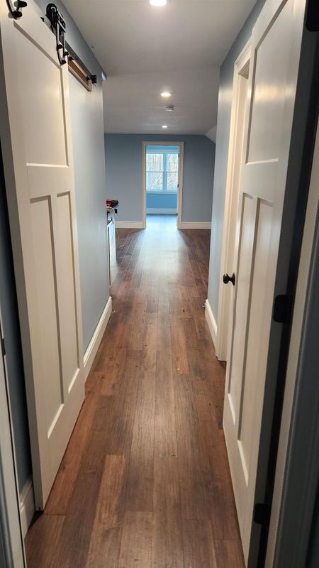 Building Photo - 19 Metacomet Lake Dr