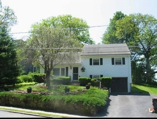 Primary Photo - 72 Fellsview Rd