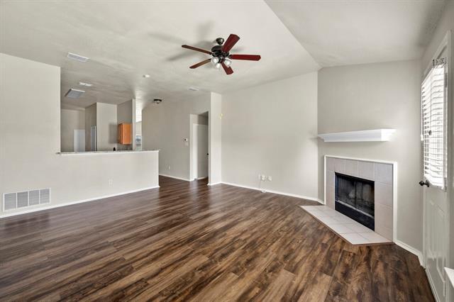 Building Photo - 812 Sierra Cir