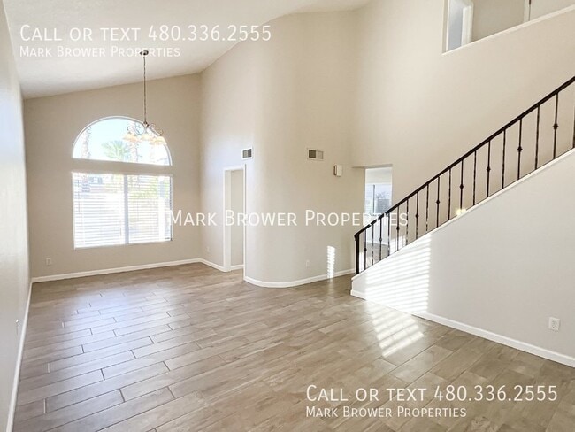 Building Photo - 4102 E Woodland Dr