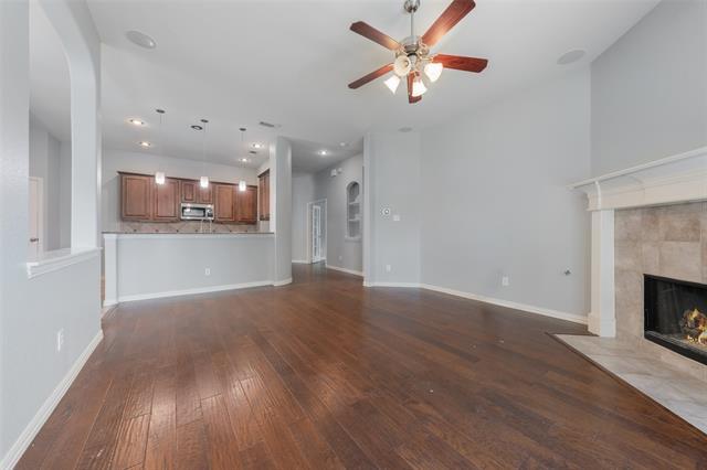 Building Photo - 2945 Mandalay Dr