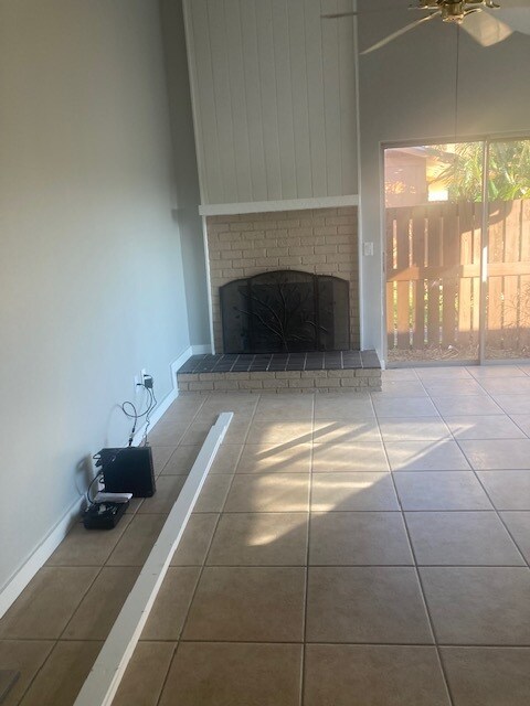 Living Room - 6402 Royal Woods Dr