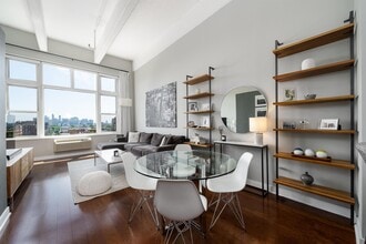 Building Photo - 1500 Hudson St
