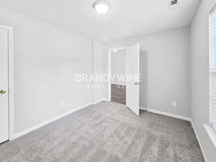 Building Photo - 1735 Thriftwood Dr