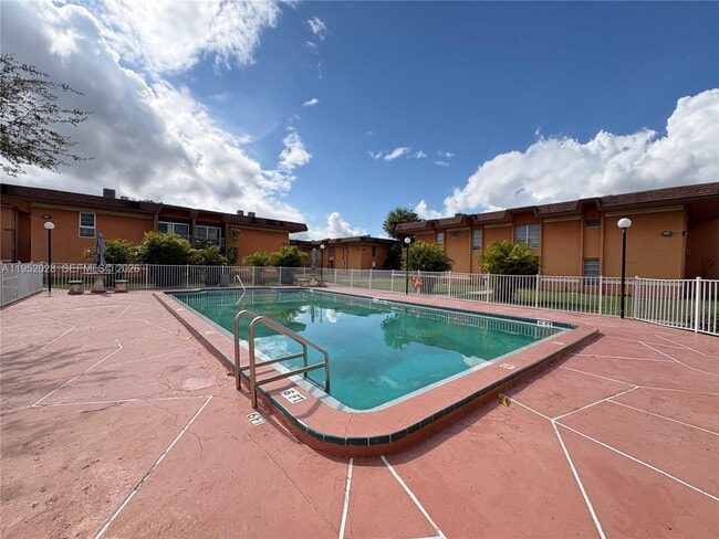 Building Photo - 9453 SW 76th St