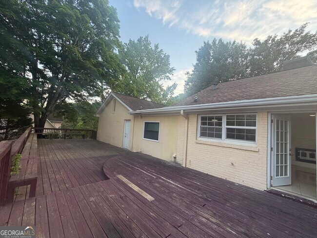 Building Photo - 981 Woodward Park Dr