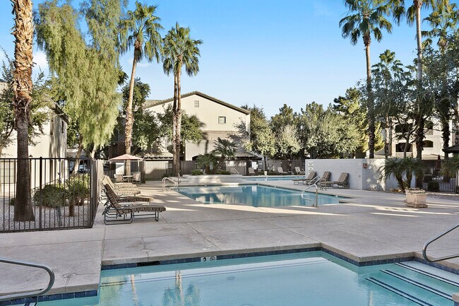 Building Photo - 875 W Pecos Rd