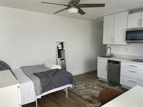 Building Photo - 17032 Wilton Pl