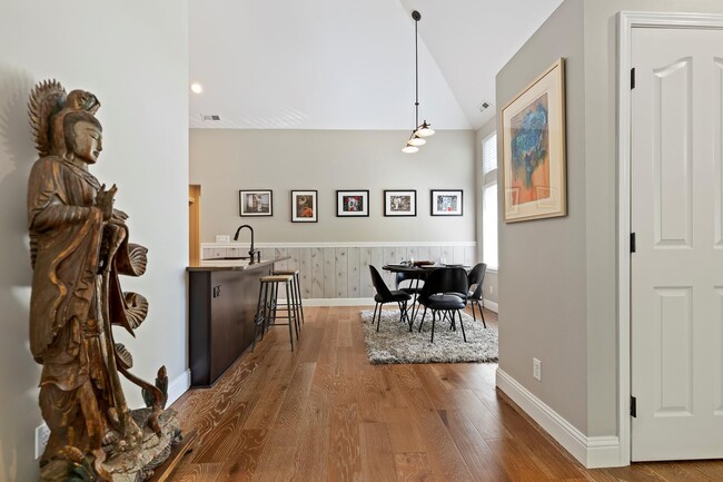 Building Photo - Luxury Condo in SE Boise's most desirable master planned community-Surprise Valley