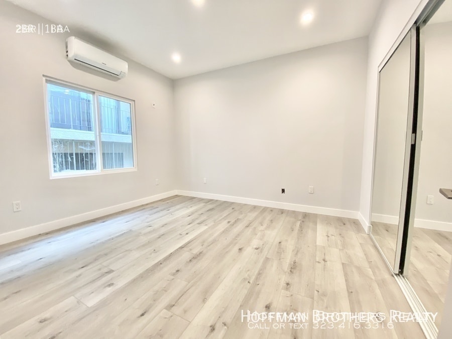 Building Photo - 141 N Swall Dr