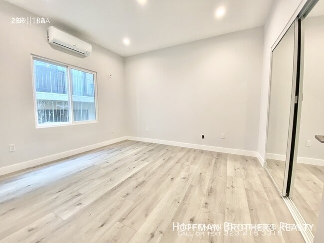 Building Photo - 141 N Swall Dr