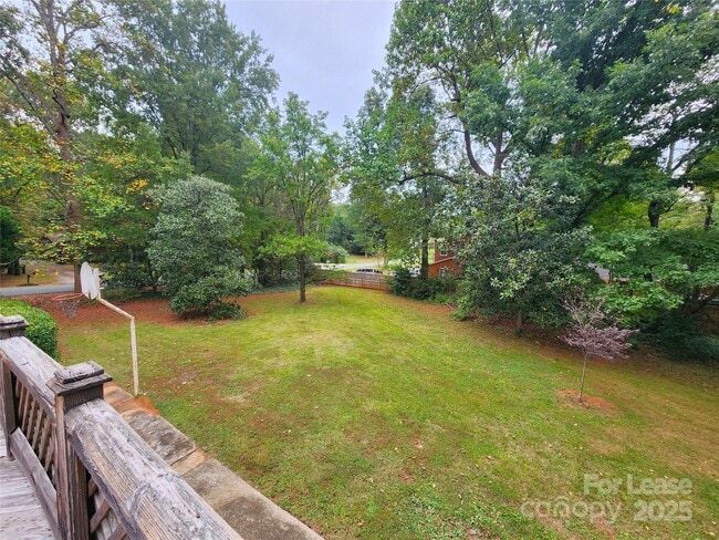 Building Photo - 7604 Shady Ln