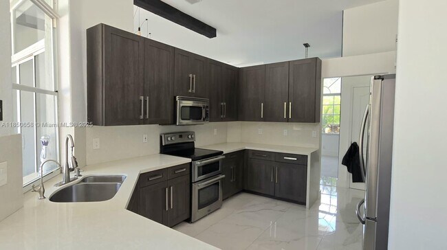 Building Photo - 1506 Lantana Ct