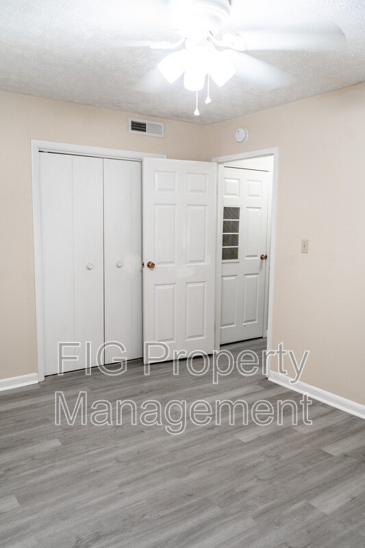 Building Photo - 1808 Lively Rd