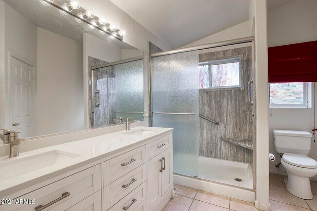 Building Photo - 2357 E Cathy Ct