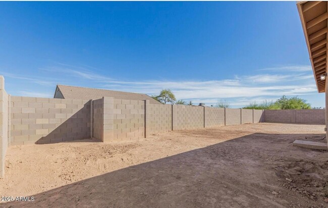 Building Photo - 14311 S Redondo Rd
