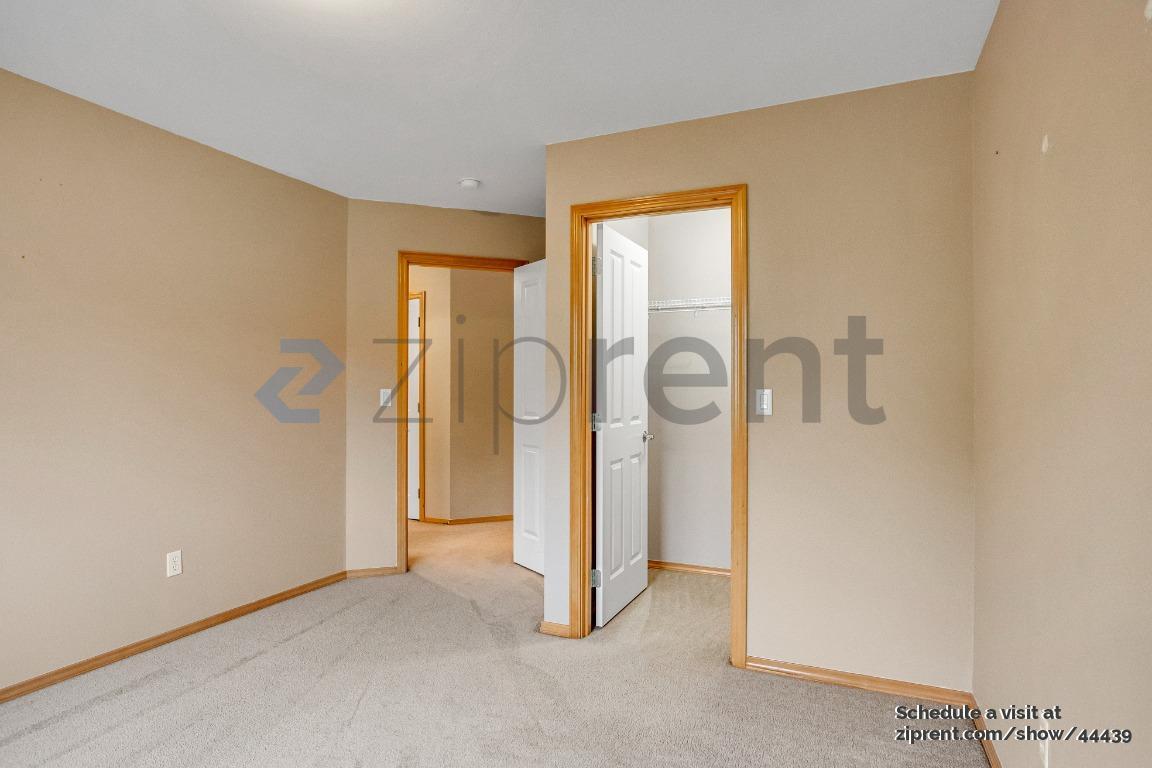 Building Photo - 16513 SE 262nd Pl