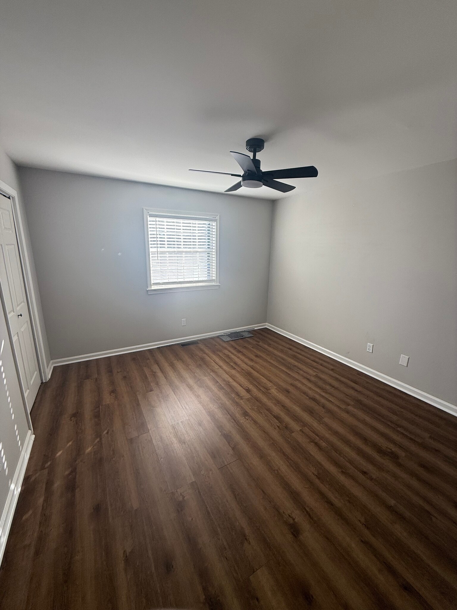 Building Photo - 3751 Jamestown Cir