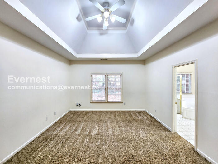 Building Photo - 1660 Cheshire Ct NW