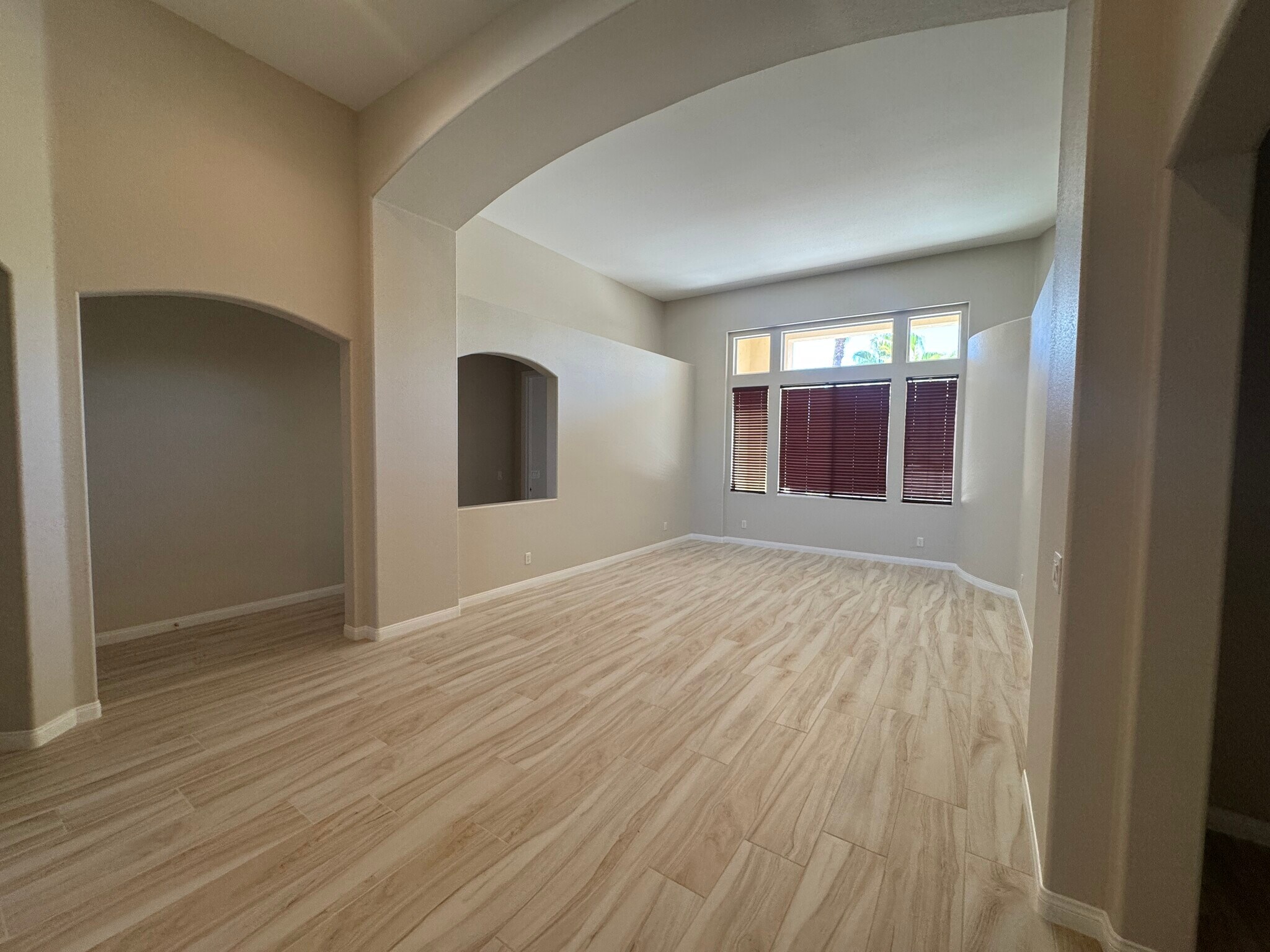 Building Photo - 712 Pinnacle Heights Ln