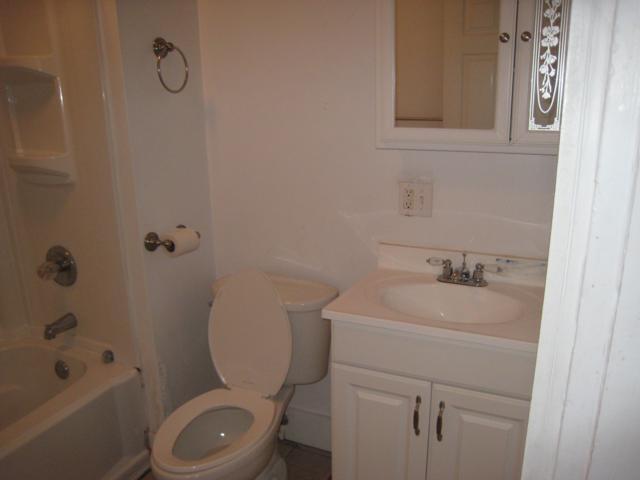 Building Photo - 66 Egmont St