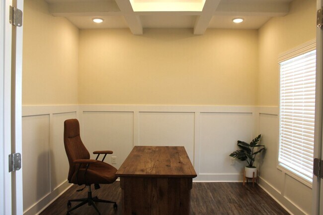 Building Photo - 110 Harvest Blvd