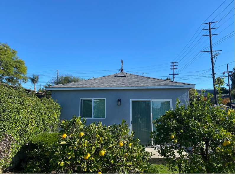 Building Photo - 12671 Victoria Ave