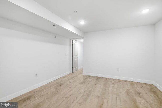 Building Photo - 2346 N 16th St