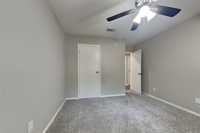 Building Photo - 9 Briervine Ct