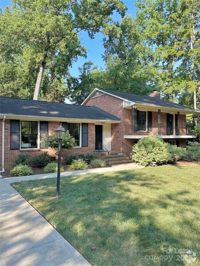 Building Photo - 3012 Burnt Mill Rd
