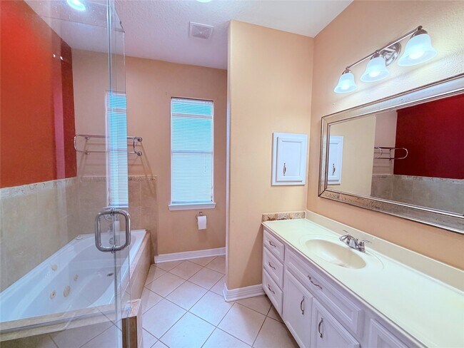 Building Photo - 19206 Plantain Dr