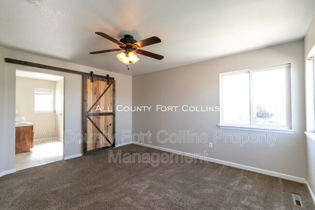 Building Photo - 827 Glenwall Dr