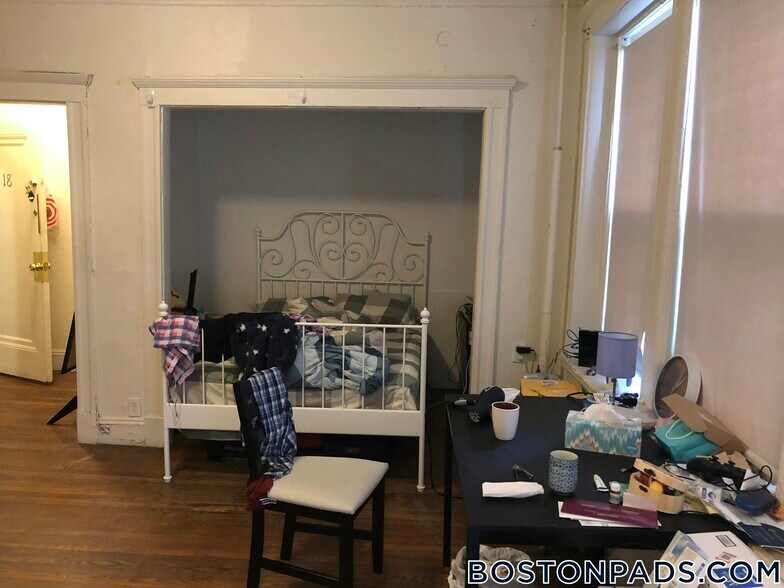 Building Photo - 1167 Boylston St